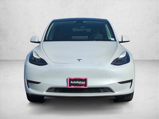 Used 2024 Tesla Model Y Long Range RWD image 2