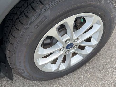 Used 2021 Ford Escape SE w/ Convenience Package FWD image 7