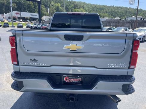 Certified 2025 Chevrolet Silverado 2500 High Country w/ High Country Premium Package AWD/4WD image 3