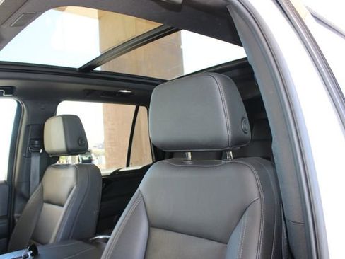 Used 2025 Chevrolet Tahoe LT w/ Comfort Package image 11