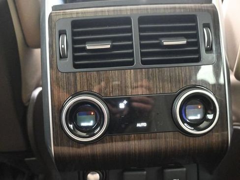 Used 2019 Land Rover Range Rover Sport HSE AWD/4WD image 12