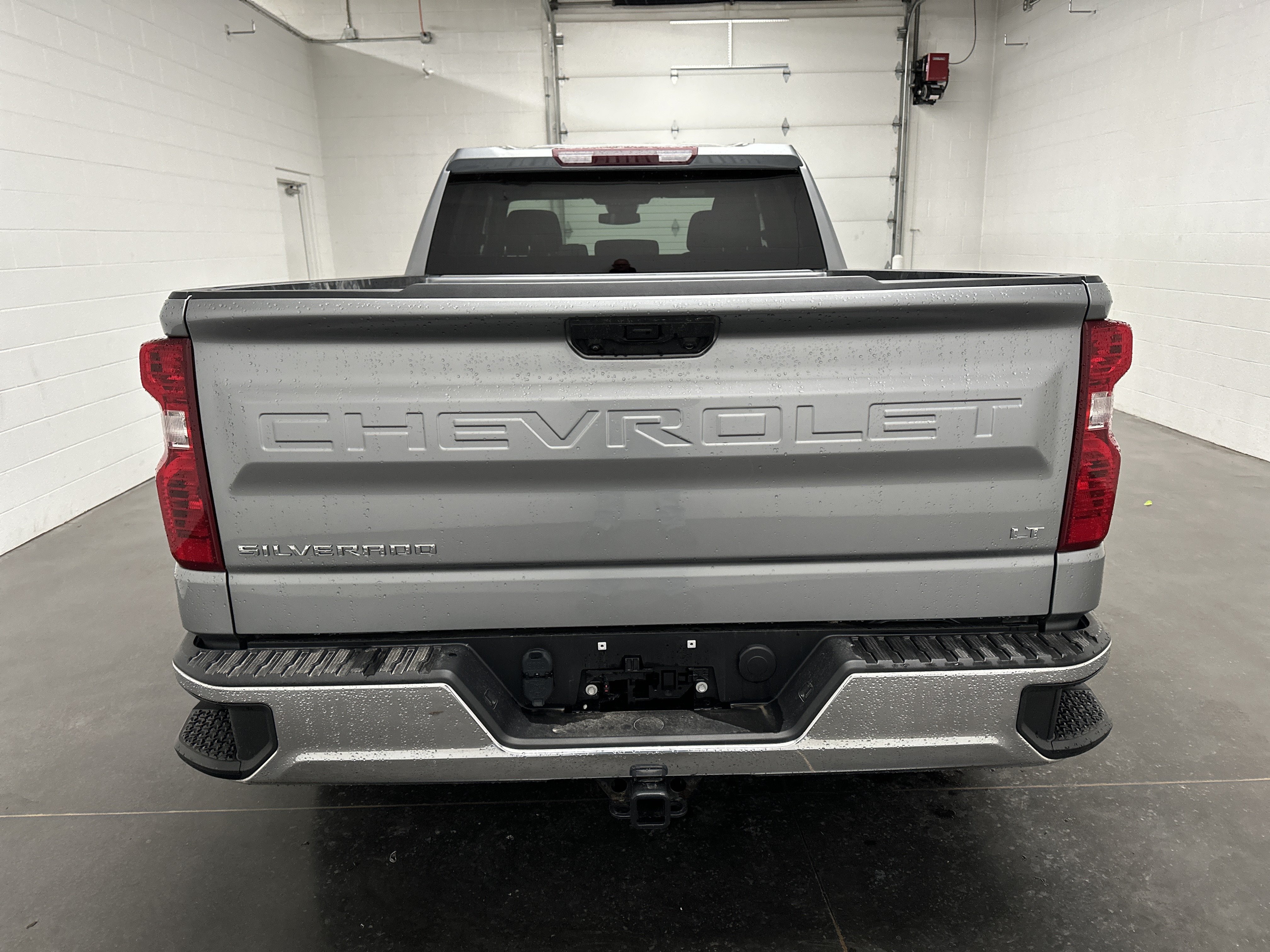 Used 2024 Chevrolet Silverado 1500 LT AWD/4WD image 8