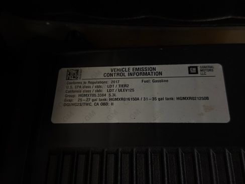 Used 2017 Chevrolet Silverado 1500 LTZ Z71 w/ Realtree Edition image 33