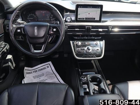 Used 2022 Lincoln Corsair AWD w/ Premium Package image 11