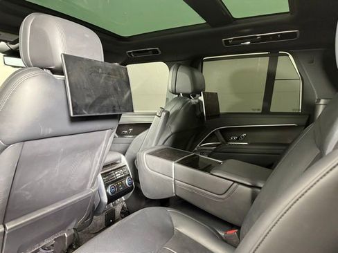 Used 2023 Land Rover Range Rover Autobiography AWD/4WD image 24
