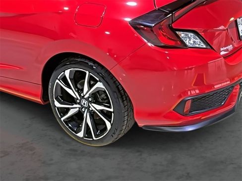 Used 2018 Honda Civic Si image 9