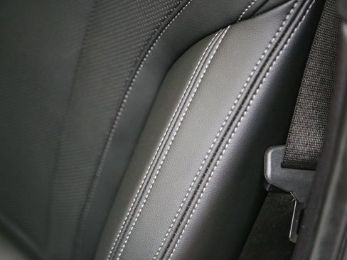 Used 2026 BMW 330i Sedan w/ Premium Package RWD image 23