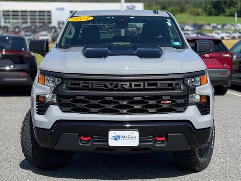 Used 2024 Chevrolet Silverado 1500 Custom Trail Boss AWD/4WD image 2