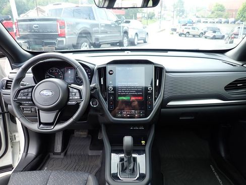 Used 2025 Subaru Forester Premium w/ Convenience Package #1 AWD/4WD image 18