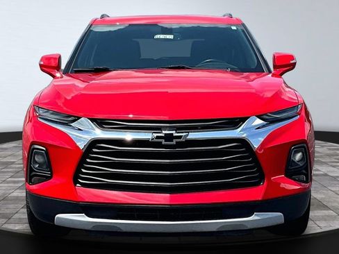 Used 2020 Chevrolet Blazer LT FWD image 3