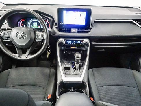 Used 2024 Toyota RAV4 LE image 13