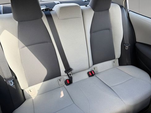 Used 2020 Toyota Corolla L image 18