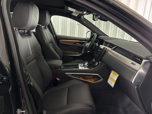 Used 2026 Jaguar F-PACE R-Dynamic S image 30