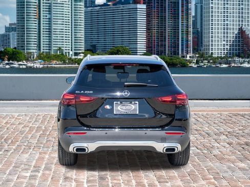 Used 2025 Mercedes-Benz GLA 250 image 6