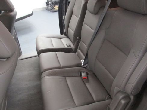 Used 2016 Honda Odyssey EX-L image 24