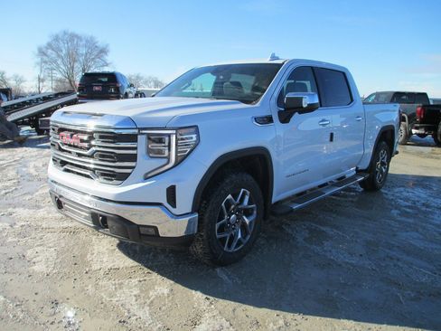 New 2026 GMC Sierra 1500 SLT w/ SLT Premium Plus Package image 10