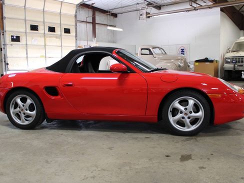 Used 1997 Porsche Boxster RWD image 7