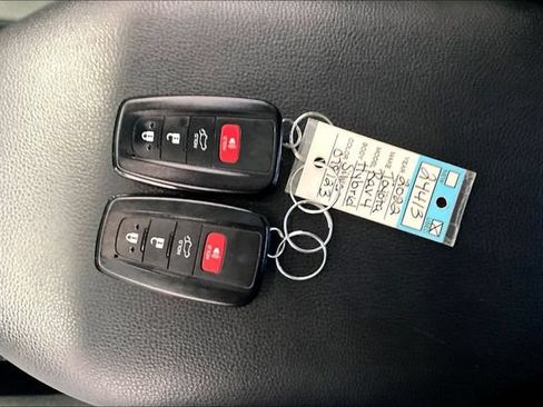 Used 2022 Toyota RAV4 XLE w/ Convenience Package AWD/4WD image 43