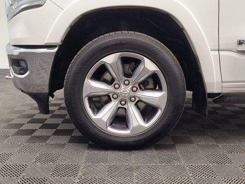 Used 2019 RAM 1500 Limited AWD/4WD image 11