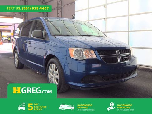 Used 2019 Dodge Grand Caravan SE FWD image 1