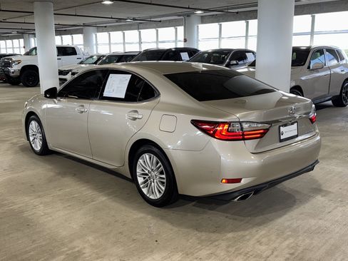 Used 2016 Lexus ES 350 w/ Accessory Package 2 image 6