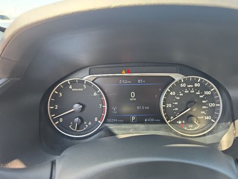 Used 2025 Nissan Altima 2.5 SV AWD/4WD image 11