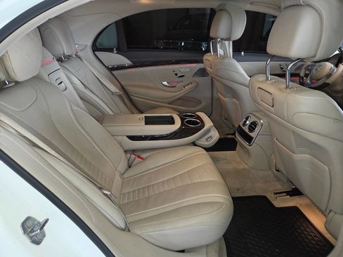 Used 2019 Mercedes-Benz S 560 Sedan image 26