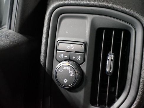 Used 2024 Chevrolet Silverado 1500 Custom image 22