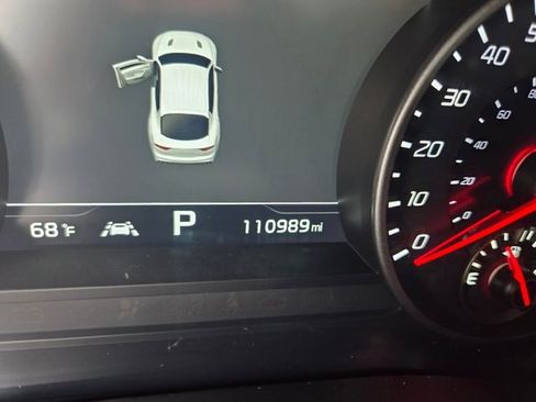 Used 2020 Kia Stinger GT1 RWD image 21