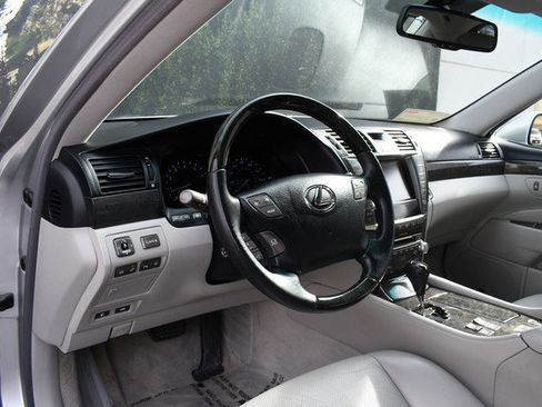 Used 2010 Lexus LS 460 AWD image 14