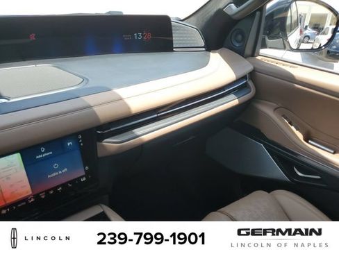 New 2026 Lincoln Navigator Black Label AWD/4WD image 33