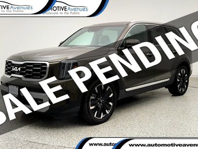 Used 2025 Kia Telluride SX w/ SX Captain's Chair Package