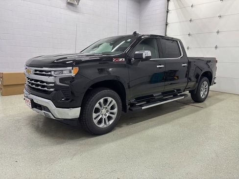 New 2026 Chevrolet Silverado 1500 LTZ w/ LTZ Premium Package AWD/4WD image 9