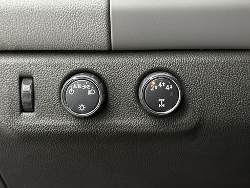 Used 2020 Chevrolet Colorado W/T w/ WT Convenience Package image 19