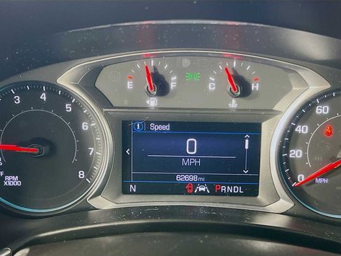 Used 2021 Chevrolet Equinox LT AWD/4WD image 12