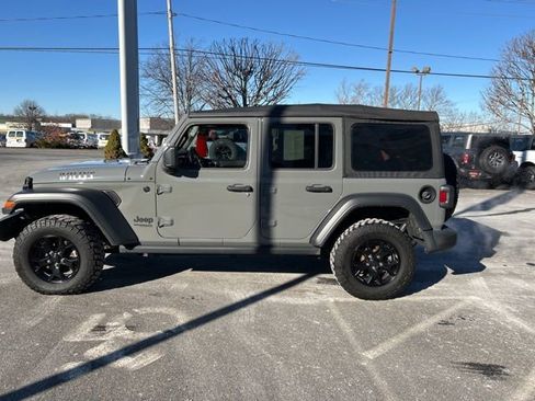Used 2021 Jeep Wrangler Unlimited Sport image 4