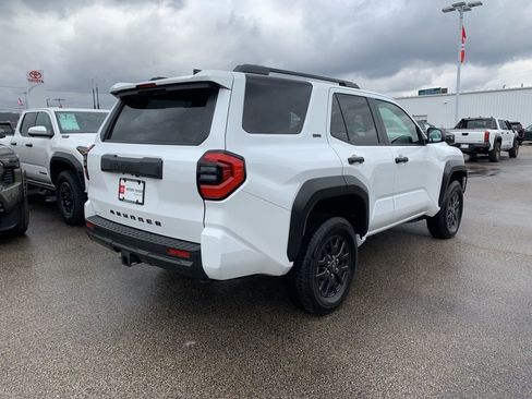 Used 2025 Toyota 4Runner SR5 image 4