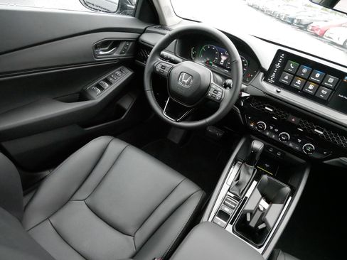 Certified 2025 Honda Accord EX-L image 9