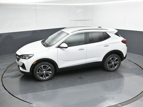 Used 2022 Buick Encore GX Select FWD image 49
