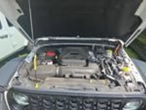 Used 2024 Jeep Wrangler Unlimited AWD/4WD image 31