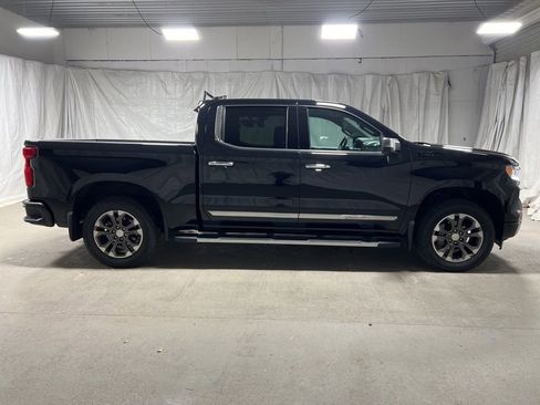 Used 2023 Chevrolet Silverado 1500 High Country w/ Max Trailering Package image 8