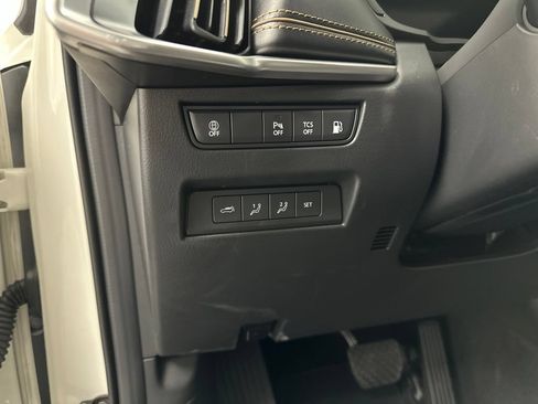 Certified 2024 MAZDA CX-90 Plug-In Hybrid w/ Premium Plus AWD/4WD image 17