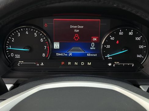 Used 2020 Ford Explorer XLT w/ Equipment Group 202A AWD/4WD image 14
