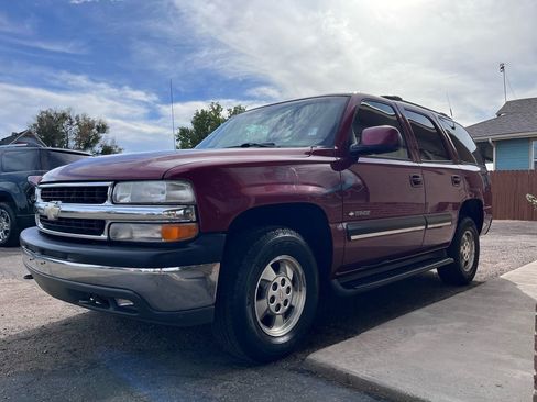 Used 2001 Chevrolet Tahoe LT w/ LT Preferred Equipment Group image 7