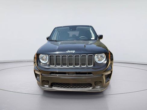 Used 2023 Jeep Renegade Latitude AWD/4WD image 11