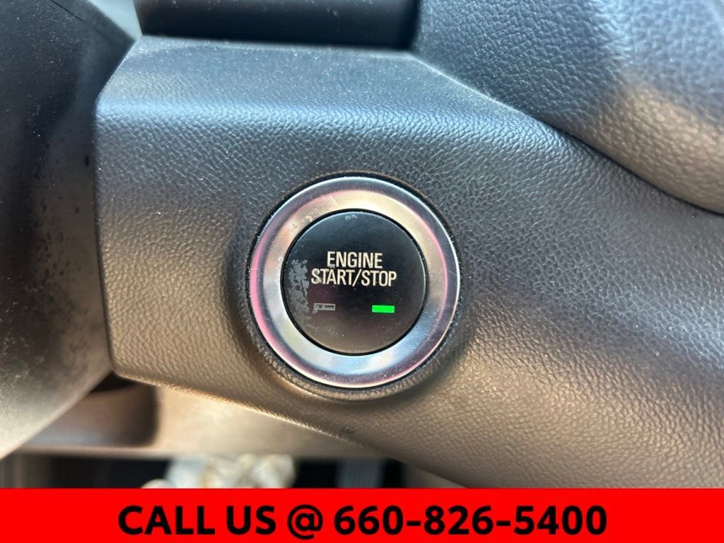 Used 2022 GMC Terrain SLE w/ Driver Convenience Package FWD image 17