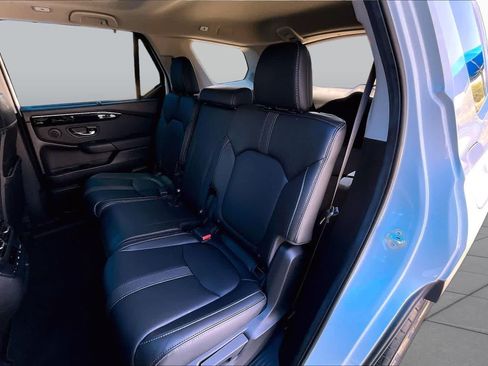 Used 2024 Honda Pilot Touring image 20