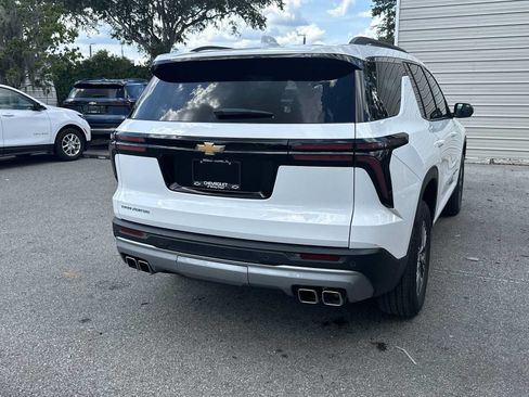 Certified 2025 Chevrolet Traverse LT FWD image 6