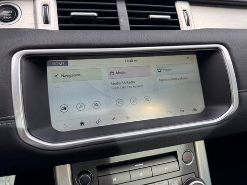 Used 2017 Land Rover Range Rover Evoque SE image 16