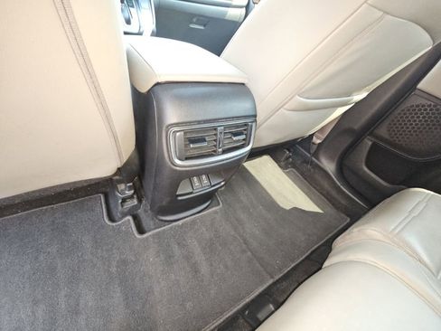 Used 2018 Honda CR-V Touring image 13